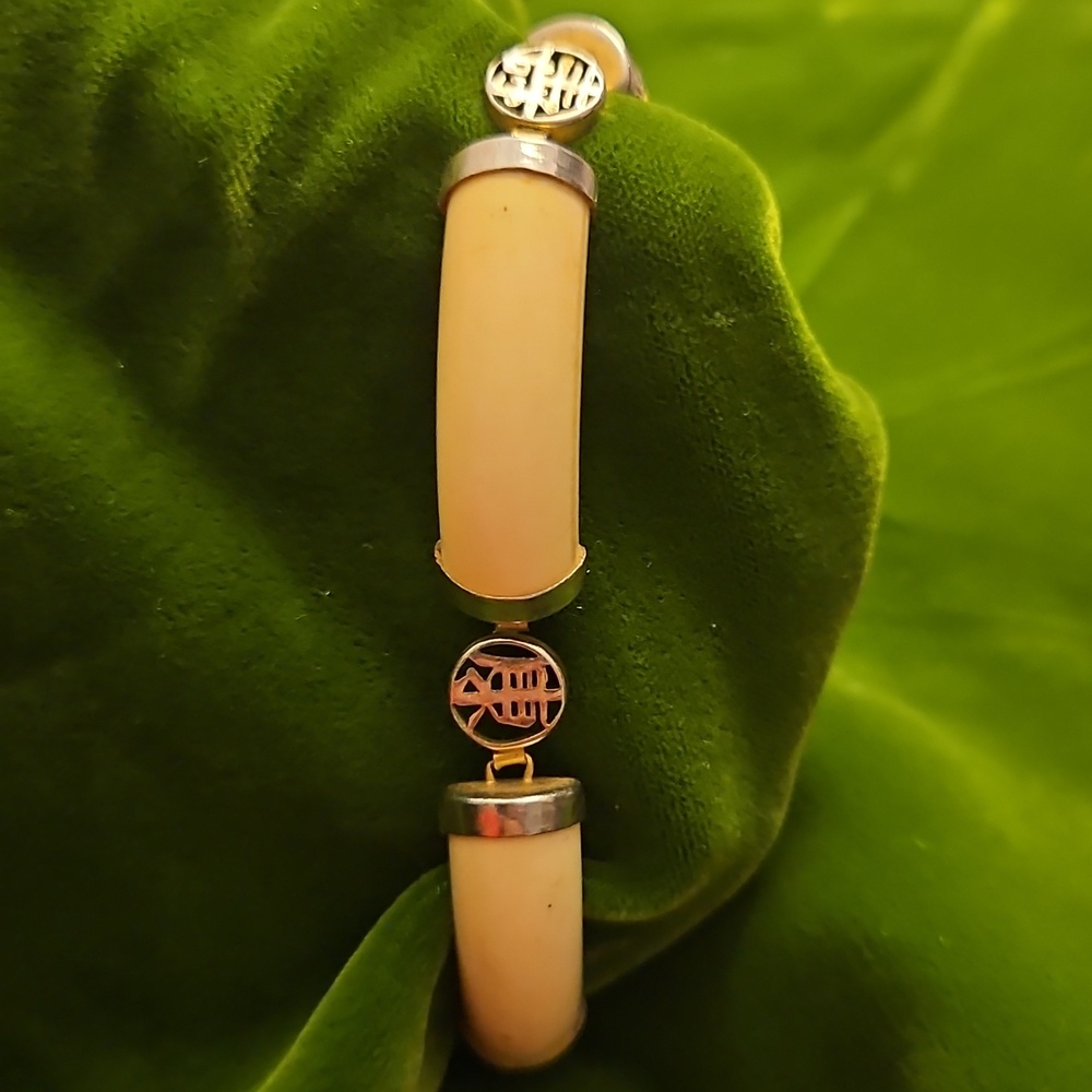 Elegant Cream "Good Fortune" Vintage Bracelet with Silver Accents 7"